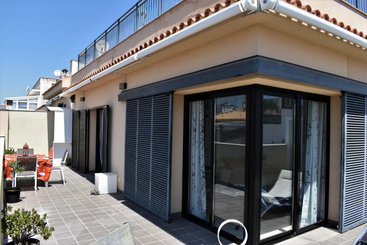 דירות Sunset Penthouse סיטגס מראה חיצוני תמונה